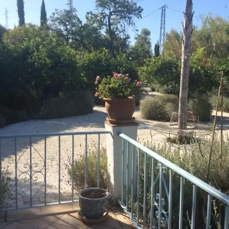 بيت ضيافة Molino إِستيبونا